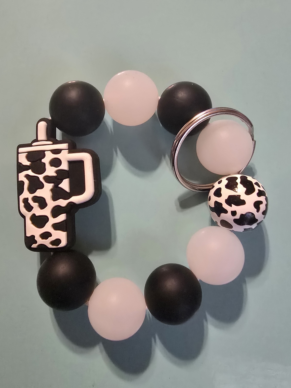 Black & White Tumbler Beaded Cup Key Ring Bracelet